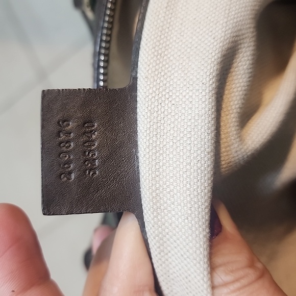 Gucci Boston GG Small Boston Leather Bag, gift paper, and a hard box. - Picture 12 of 16